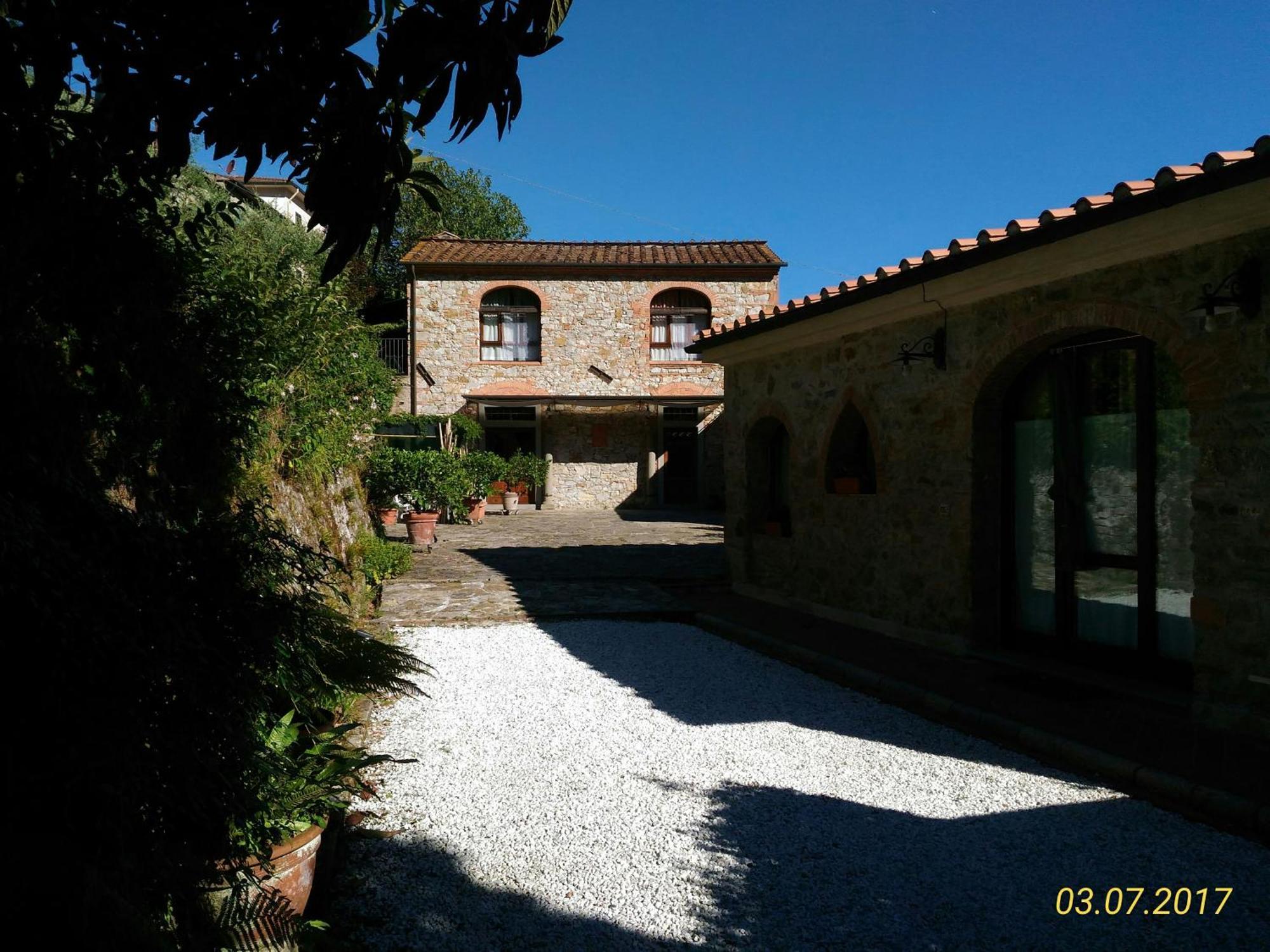 Il Fienile Villa Ripafratta ภายนอก รูปภาพ